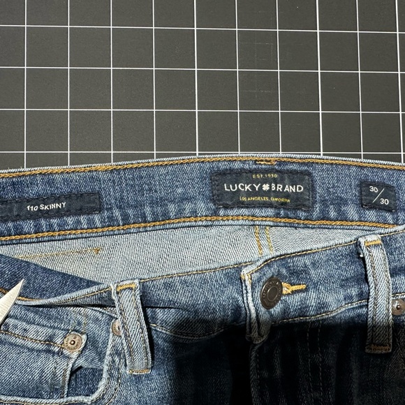 Lucky Brand Men's 110 Skinny Fit Blue Jeans - Picture 4 of 6